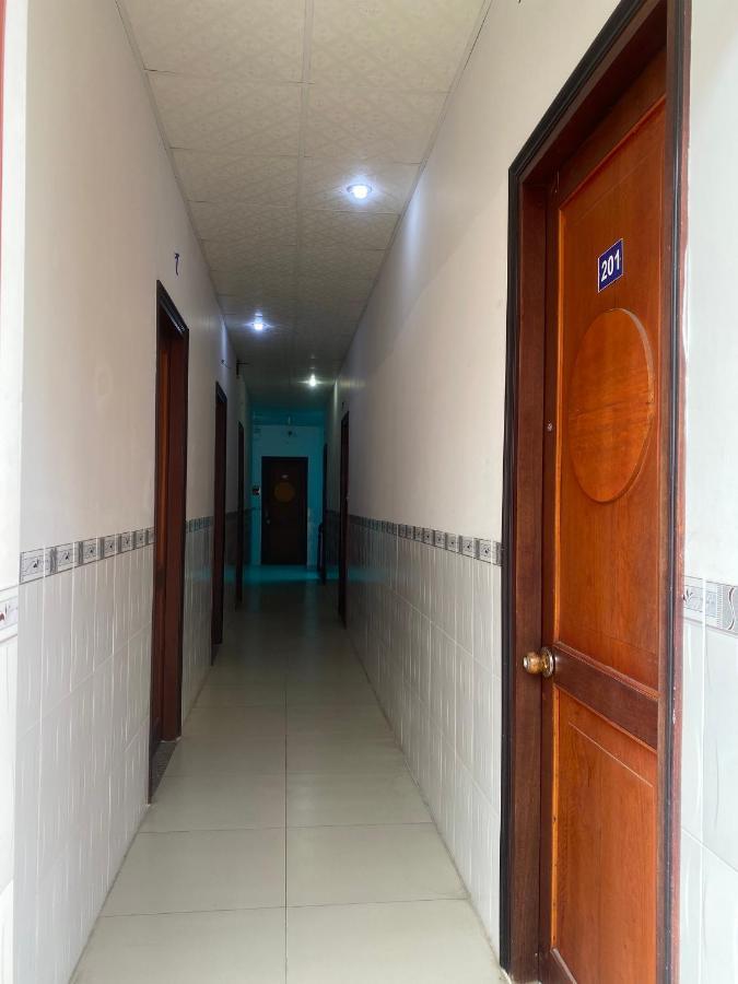 Nha Nghi Nam Phuong Bed & Breakfast Hà Tiên Ngoại thất bức ảnh