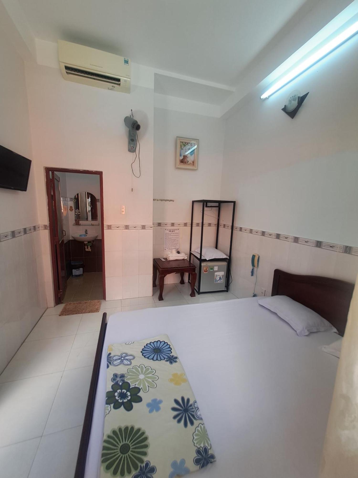 Nha Nghi Nam Phuong Bed & Breakfast Hà Tiên Ngoại thất bức ảnh